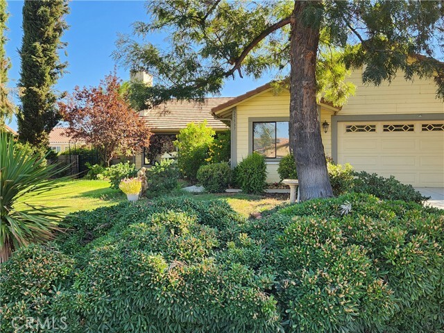 Property Photo:  25537 Serpens Court  CA 92586 