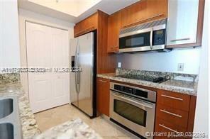 Property Photo:  110 Washington Ave 1622  FL 33139 