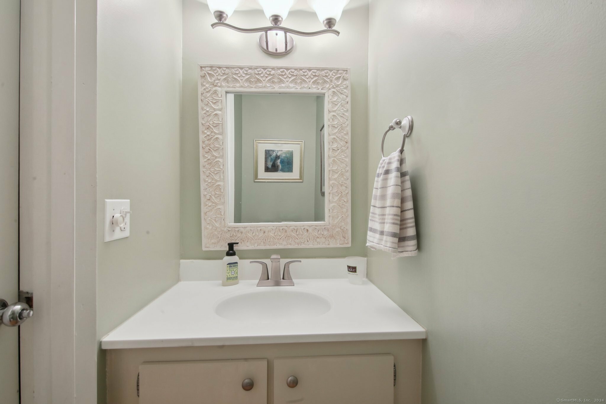 Property Photo:  13 Byrne Court C  CT 06032 