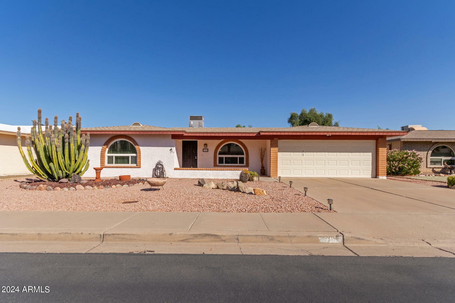 Property Photo:  715 S Rosemont --  AZ 85206 