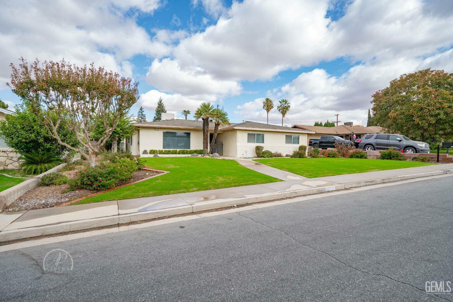 Property Photo:  3218 Harmony Drive  CA 93306 