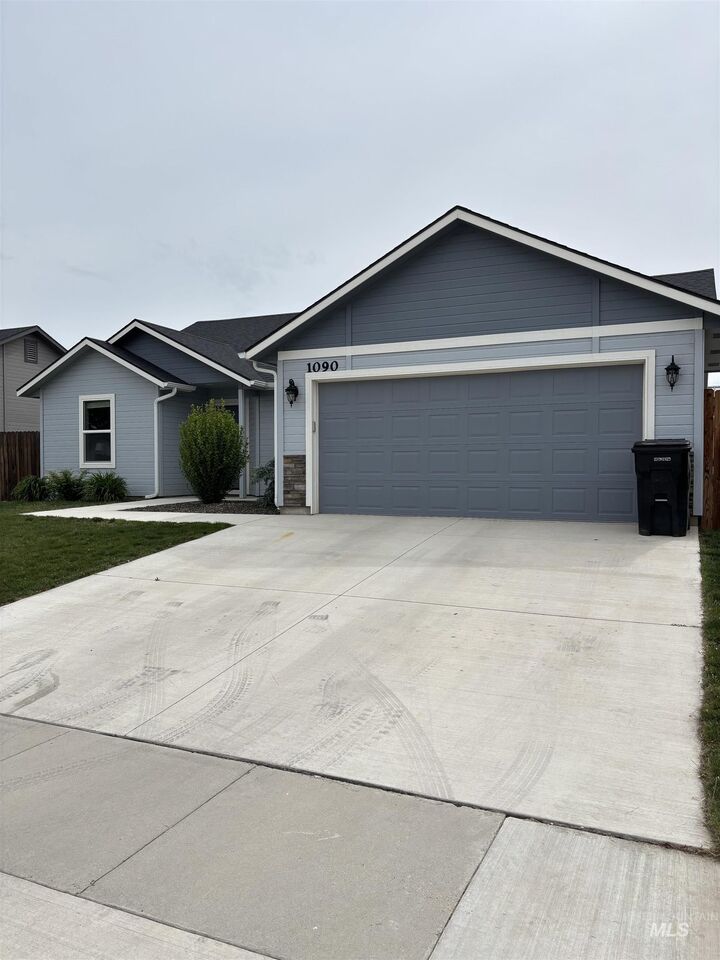 1090 W 10th Street  Weiser ID 83672 photo