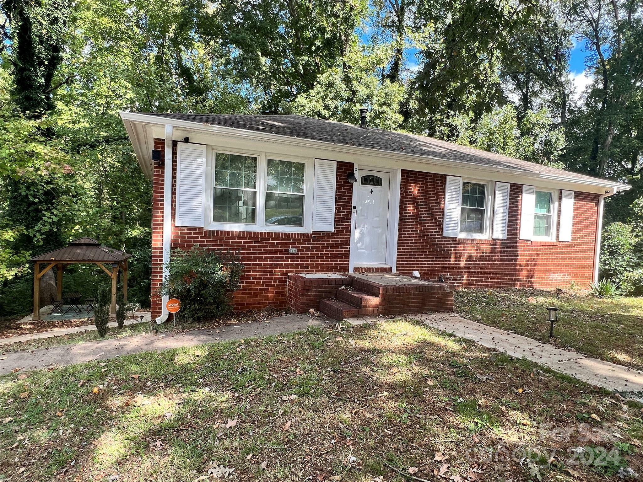 628 Wilbrown Circle  Charlotte NC 28217 photo