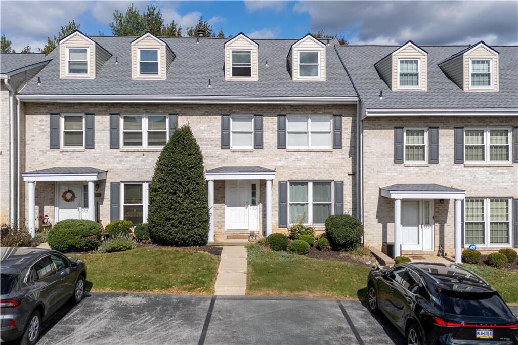 Property Photo: 152 Springhouse Road PA 18104