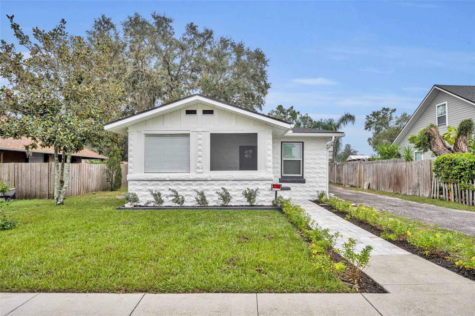 Property Photo: 218 E Magnolia Street FL 34736