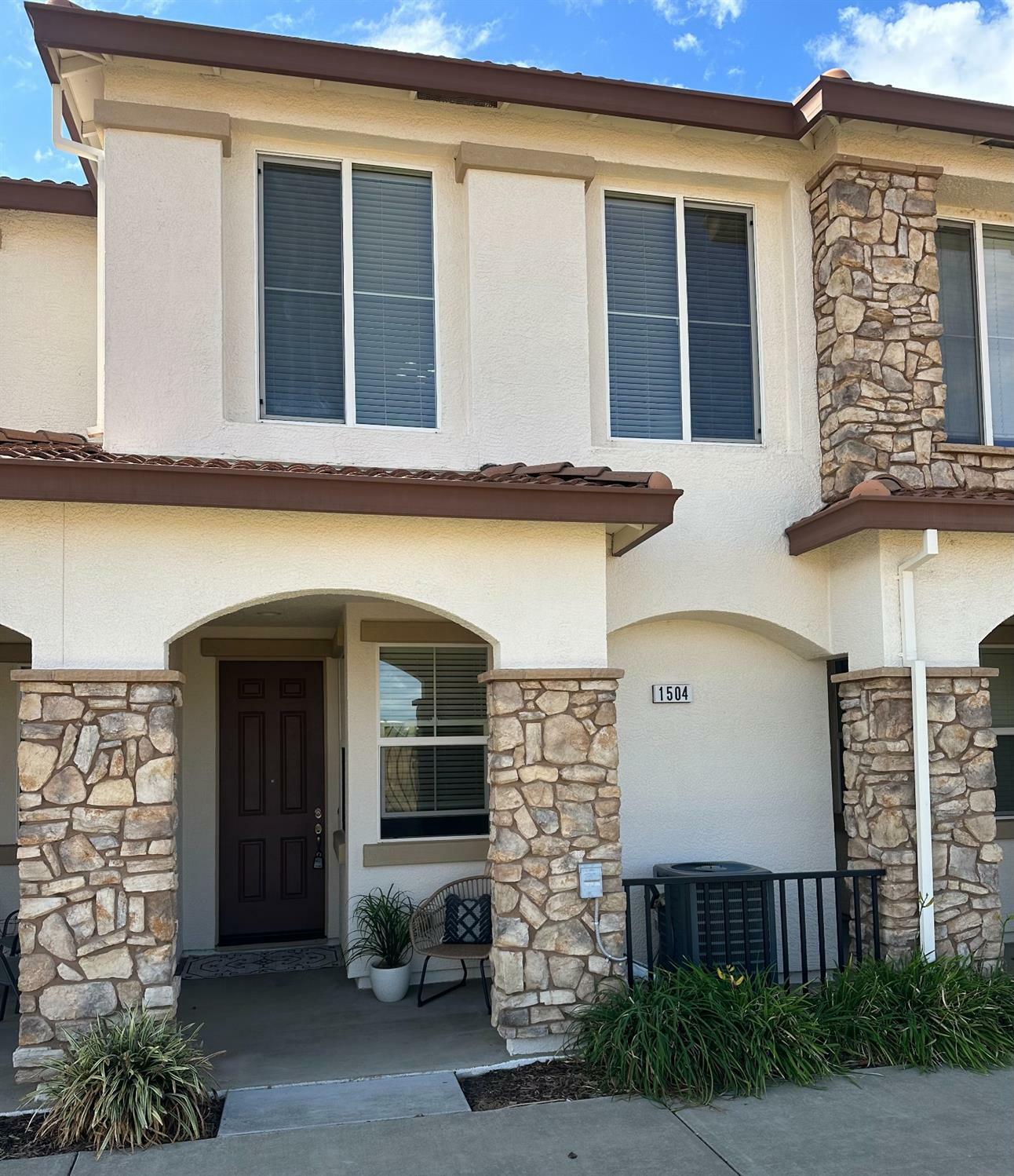 Property Photo:  1504 Hudson Circle  CA 95648 