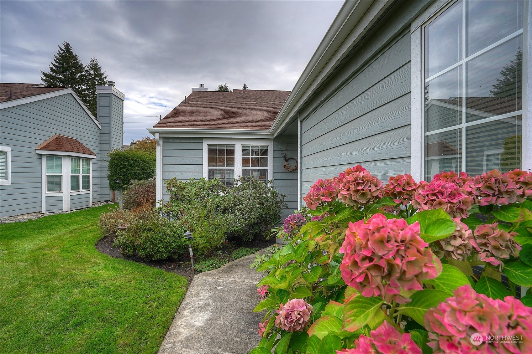 Property Photo:  6020 N Highlands Parkway 13K  WA 98406 