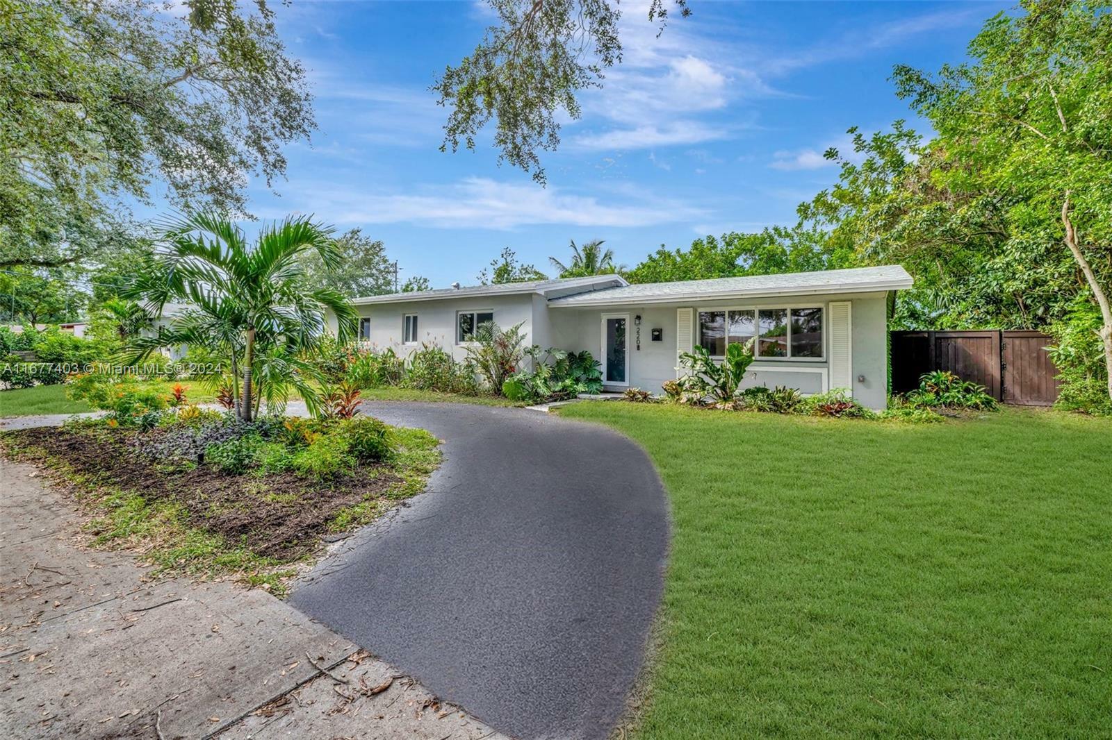 Property Photo:  220 N 68th Ave  FL 33024 