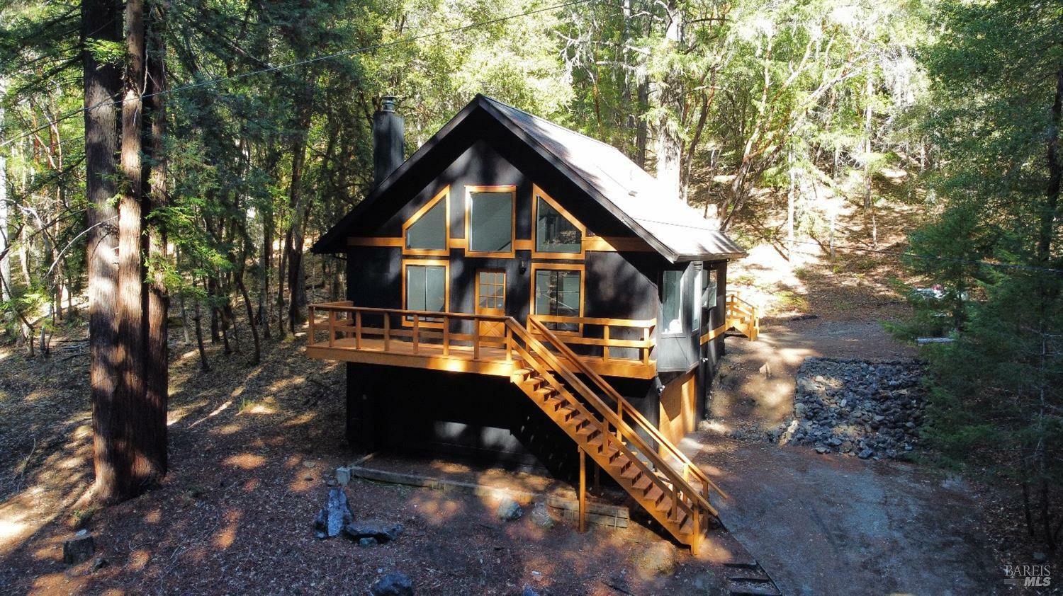 Property Photo: 1946 Lupine Way CA 95490