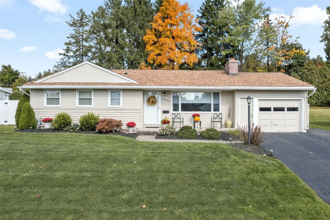 Property Photo:  3623 Lyndale Drive  NY 13760 