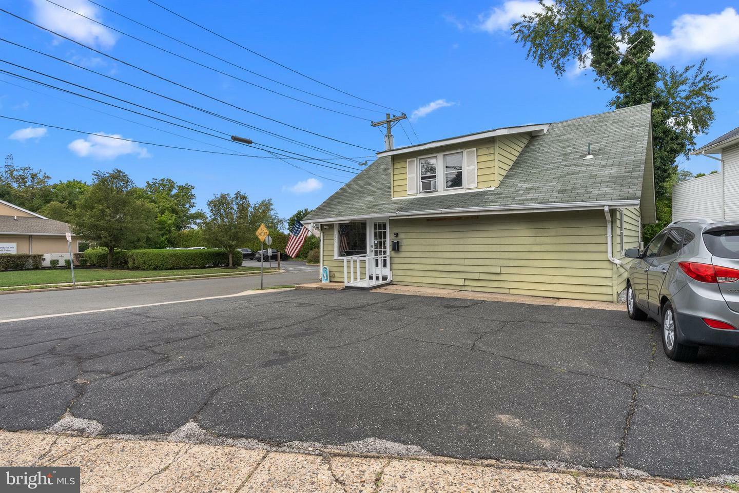 Property Photo:  2444 Hamilton Avenue  NJ 08619 