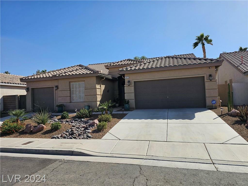 Property Photo:  901 Coldwater Falls Way  NV 89123 