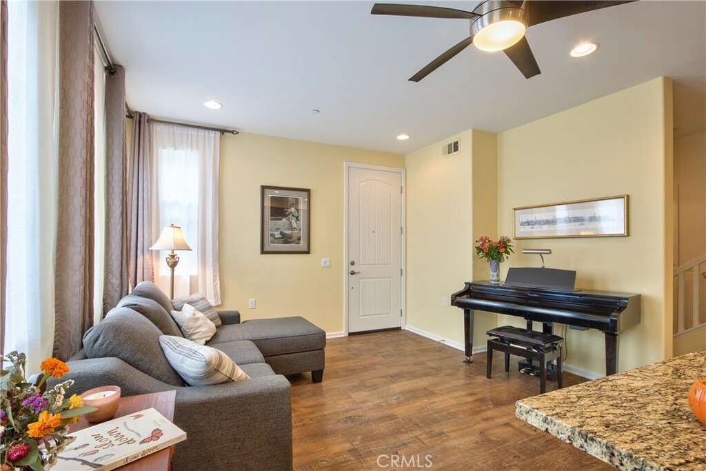 Property Photo:  44001 Arcadia Court  CA 92592 