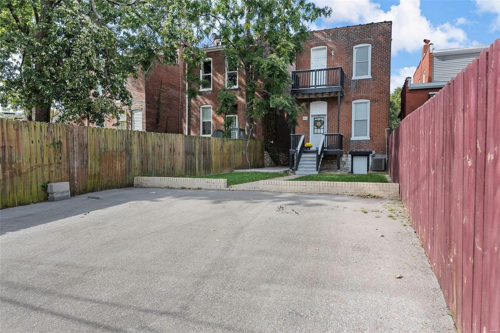 Property Photo:  3938 Nebraska Avenue  MO 63118 