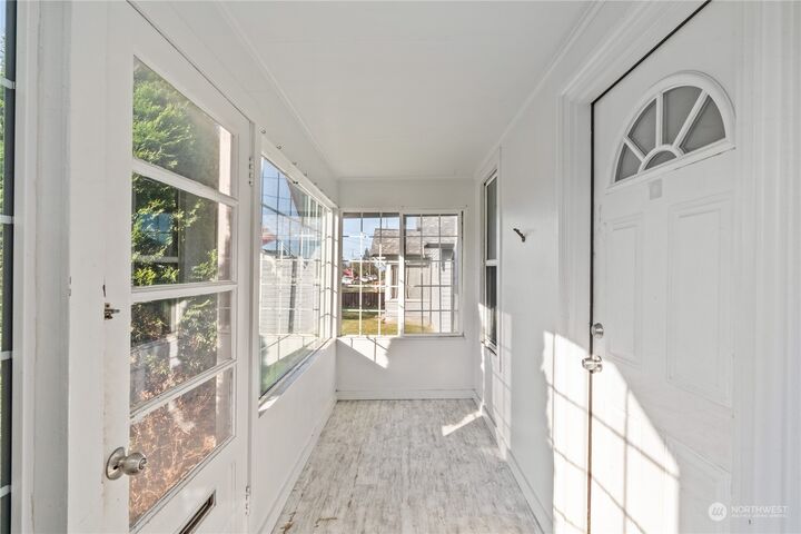 Property Photo:  2641  Cherry Street  WA 98550 