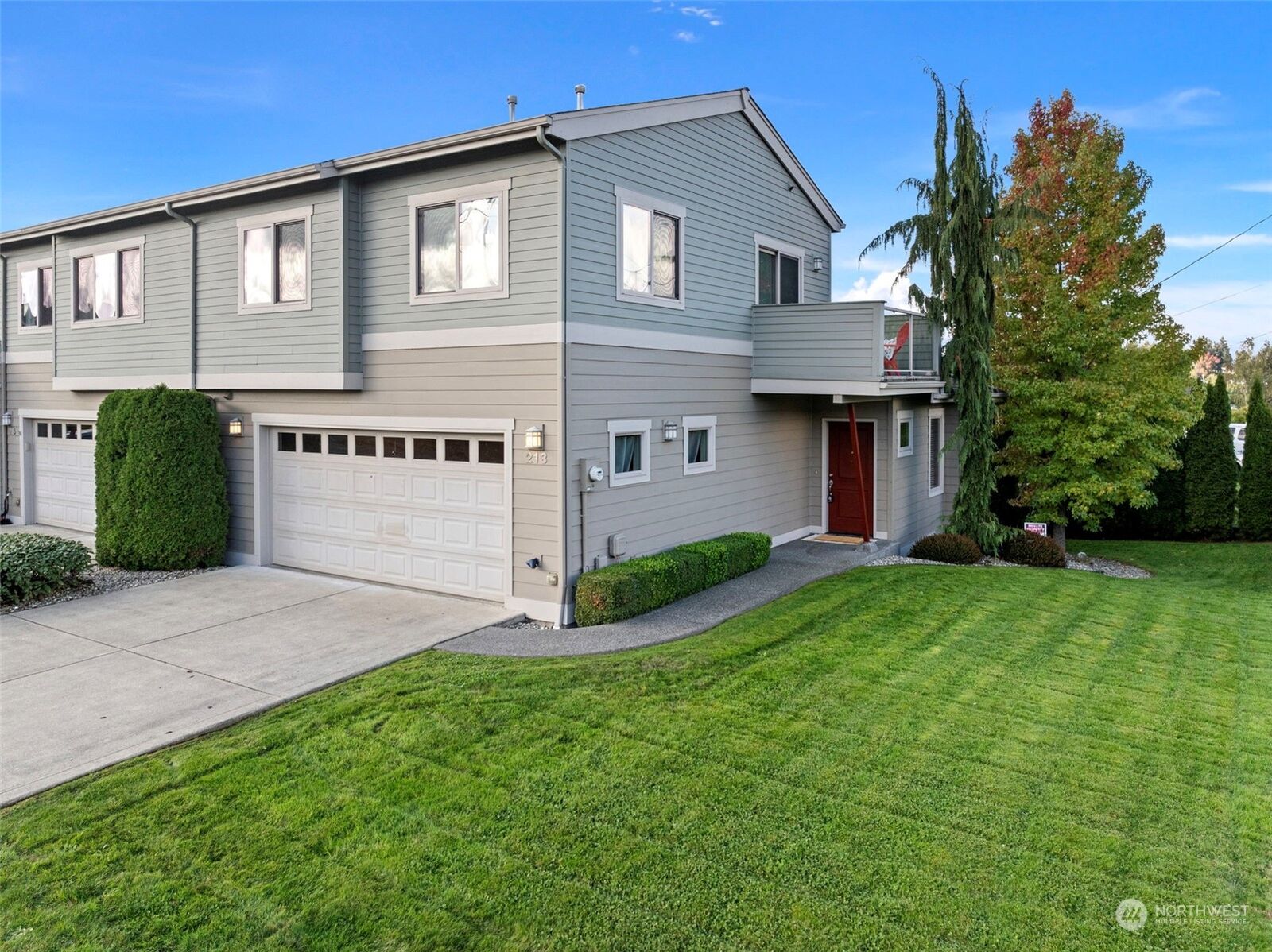 Property Photo:  213  Apple Street  WA 98310 