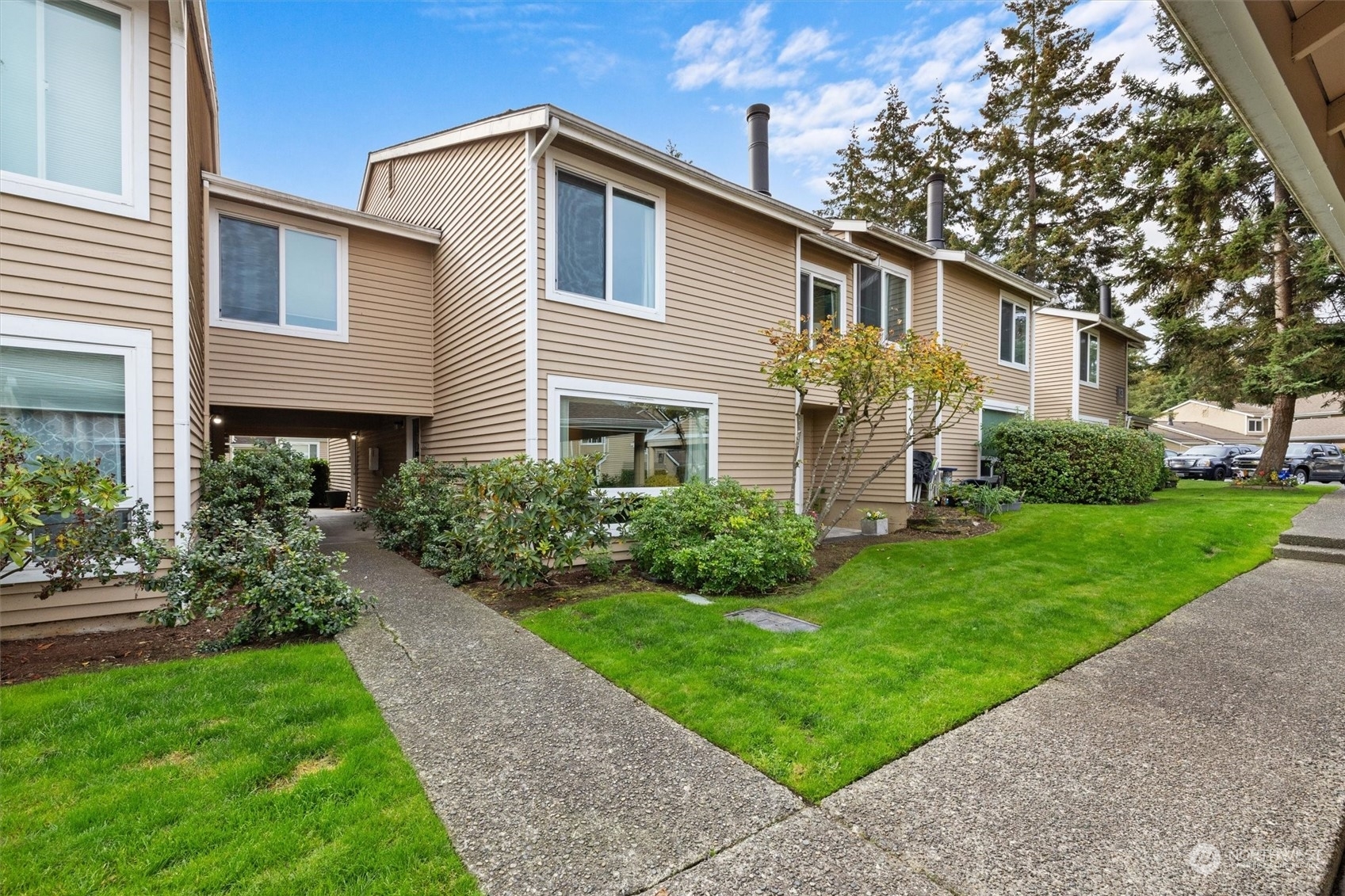 Property Photo:  1215 S 237th Lane 1308  WA 98198 