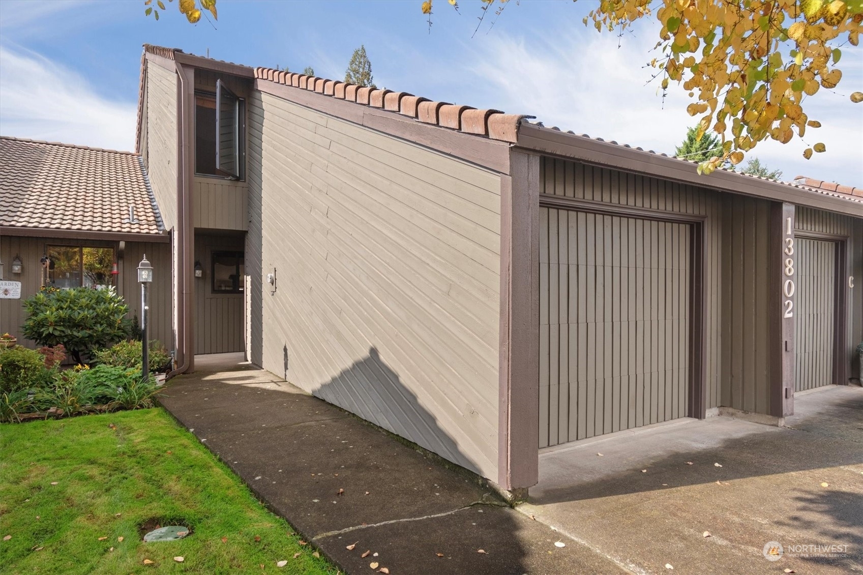 Property Photo:  13802 NW 10th Court D  WA 98685 