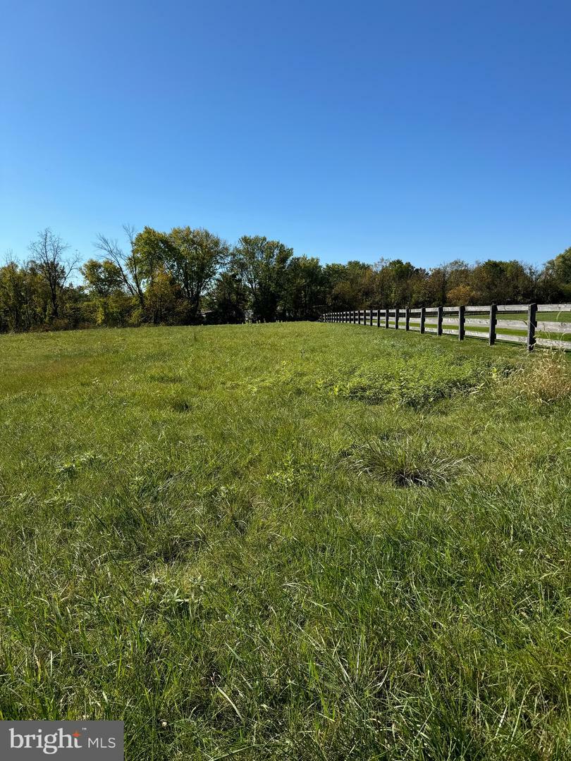 Property Photo:  1900-E Greenbriar Road  PA 17404 