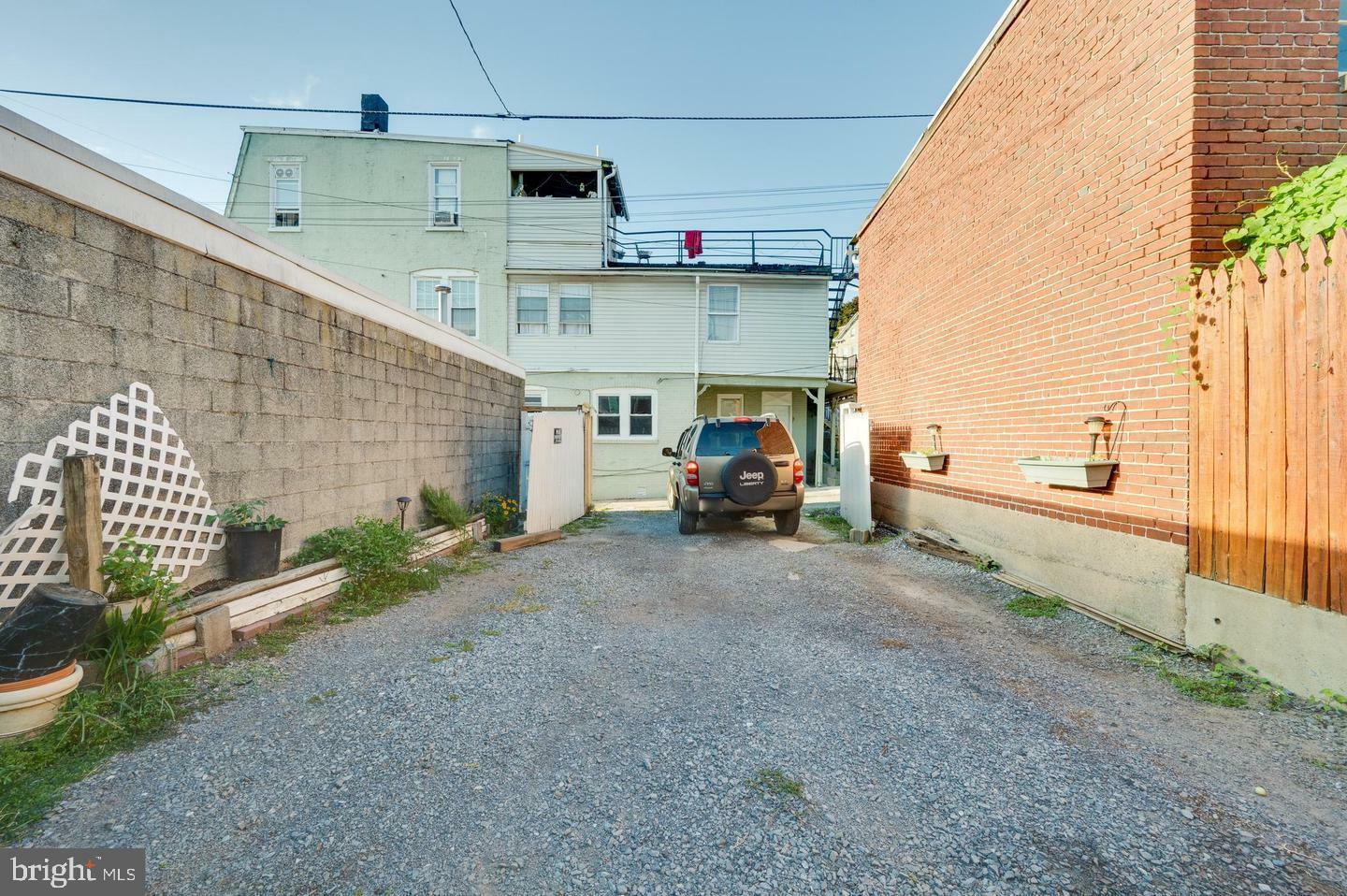 Property Photo:  1205 Chestnut Street  PA 19602 