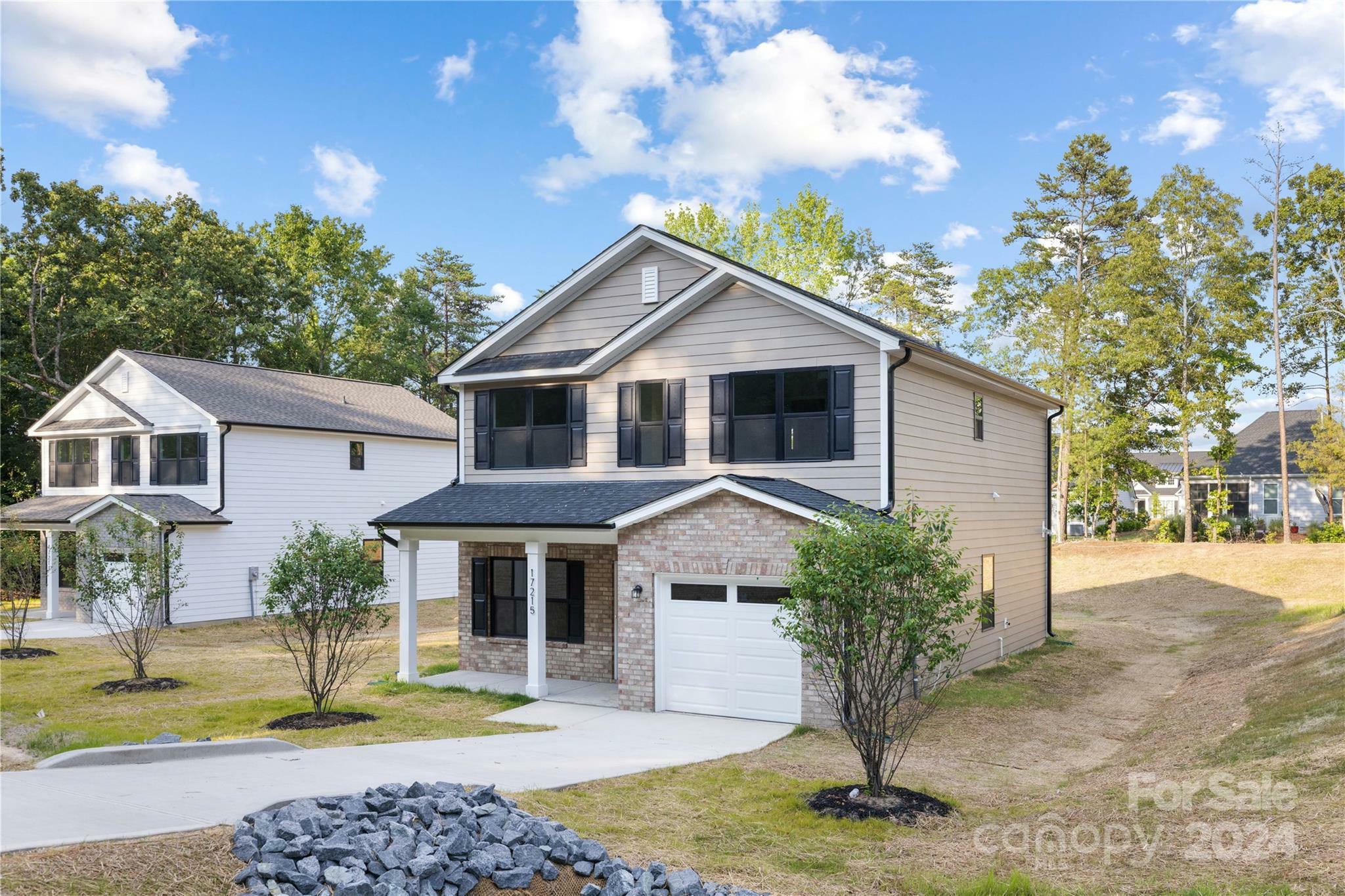 Property Photo:  3903 Oakwood Road  NC 28269 