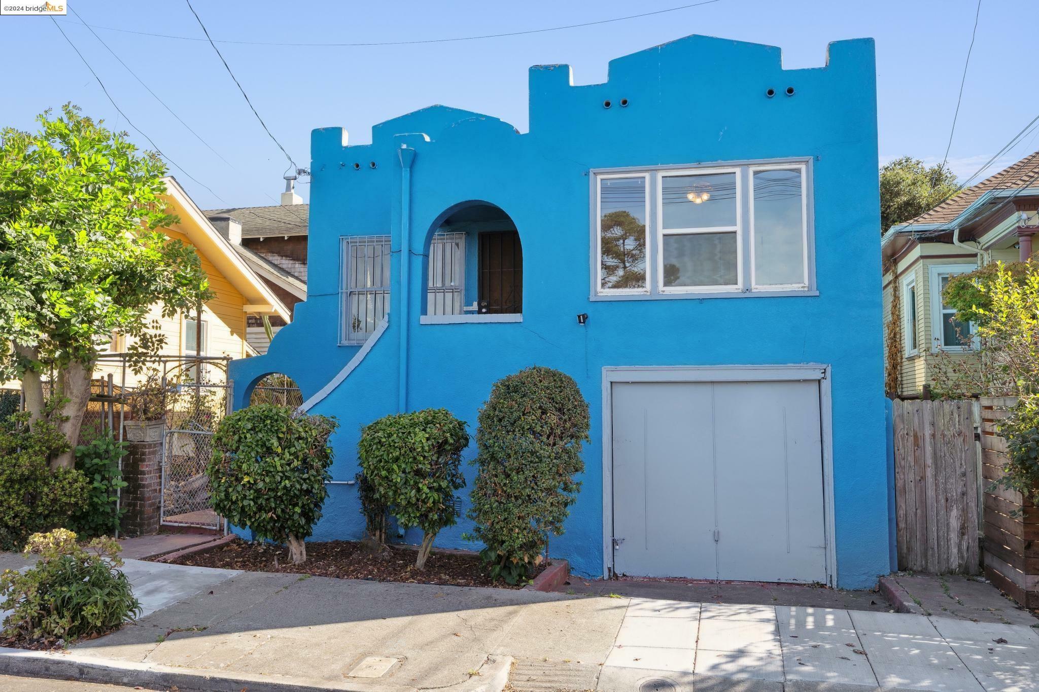 Property Photo:  511 59th St  CA 94609 