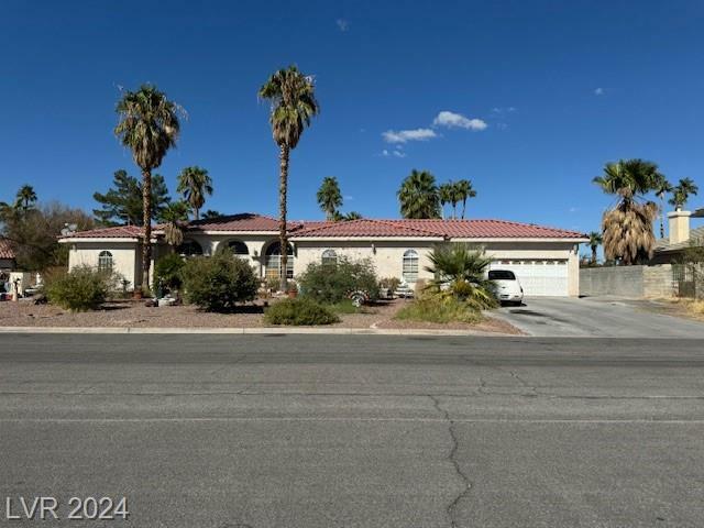 5868 Pioneer Avenue  Las Vegas NV 89146 photo