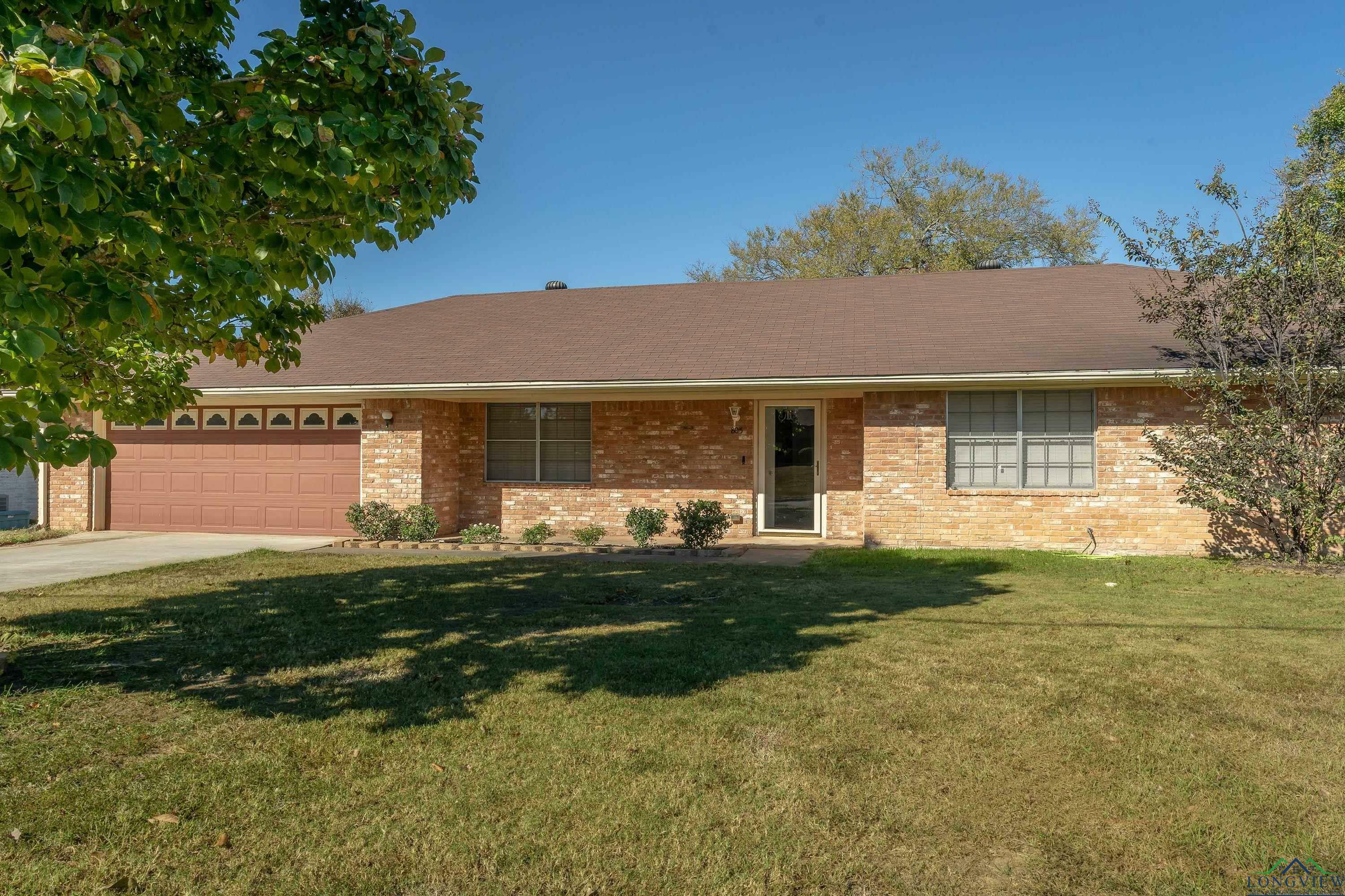 Property Photo:  805 Sherman Dr.  TX 75672 