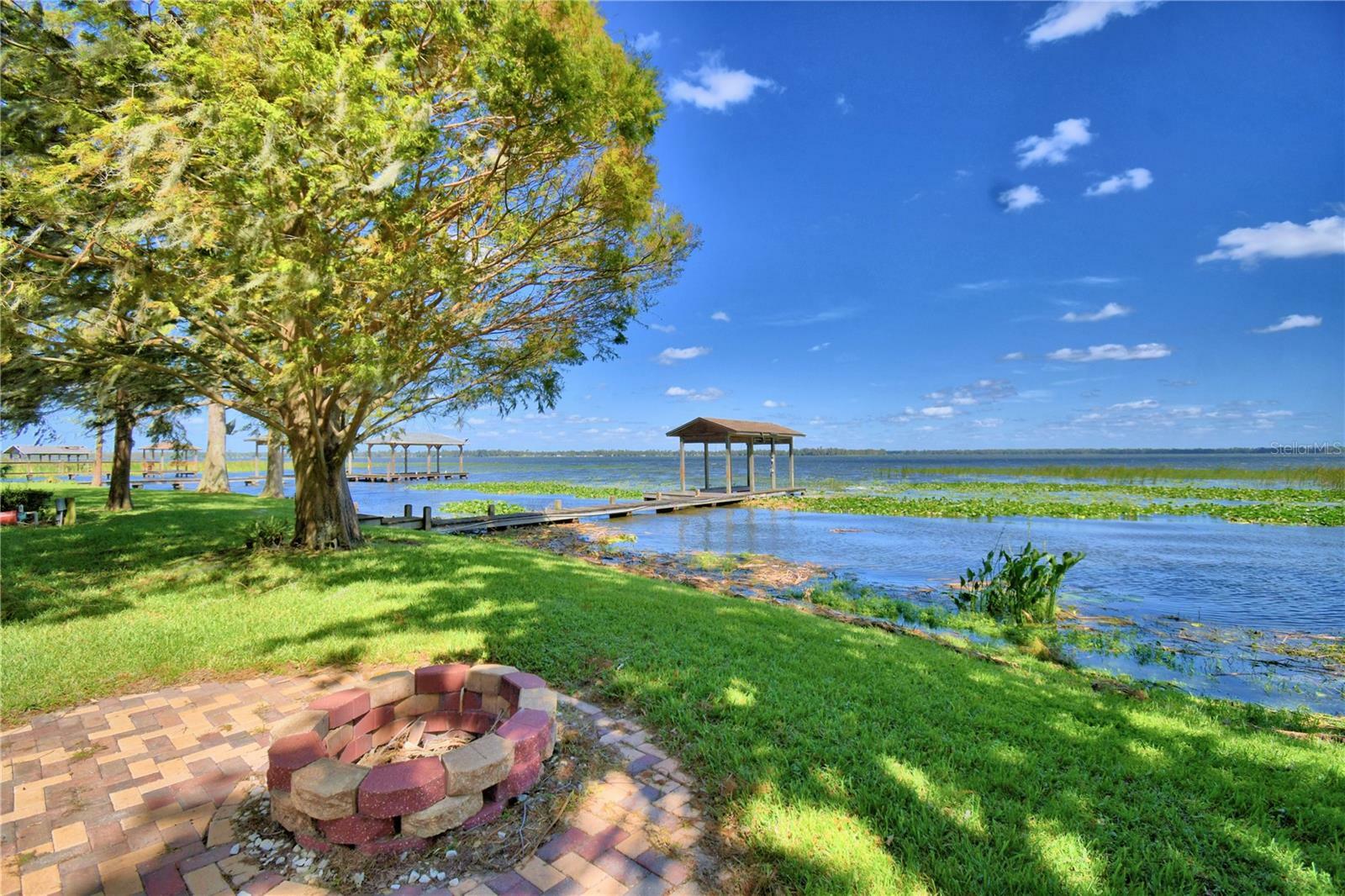 Property Photo:  5020 Lake Pierce Dr  FL 33898 