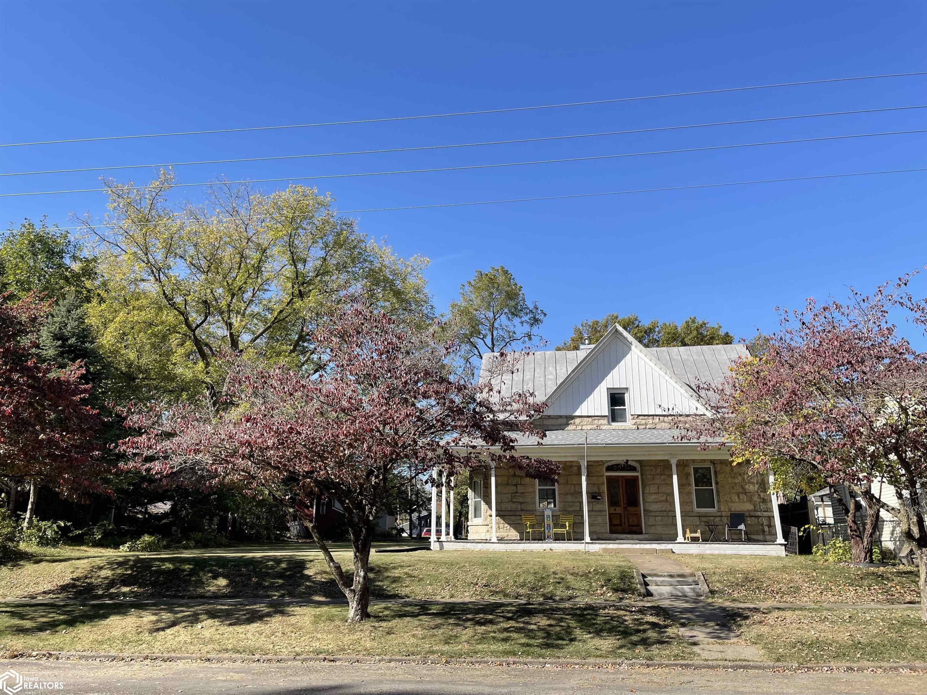 Property Photo:  2431 S Main Street  IA 52601 