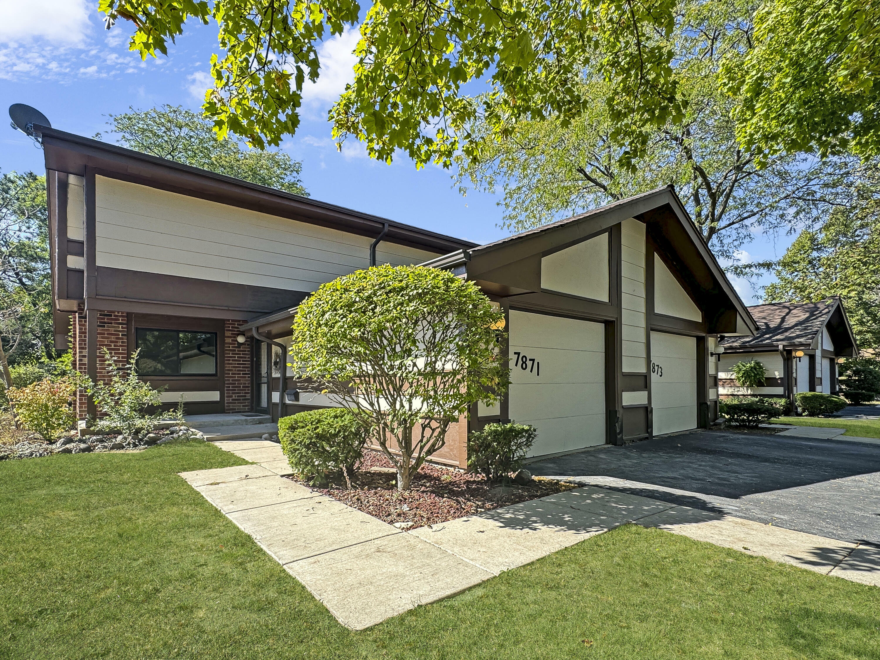 Property Photo: 7871 W Heather Ave WI 53223