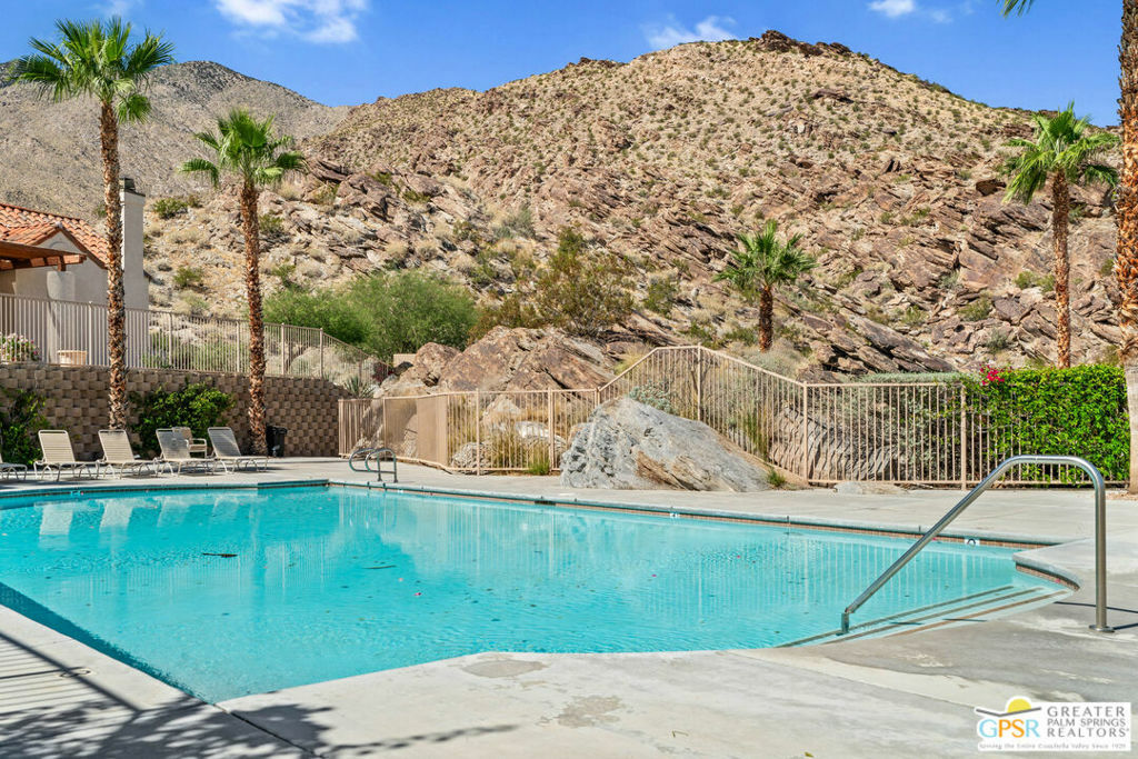 Property Photo:  2960 Lantana Court  CA 92264 