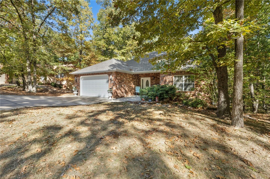 Property Photo:  21 Coventry Drive  AR 72714 