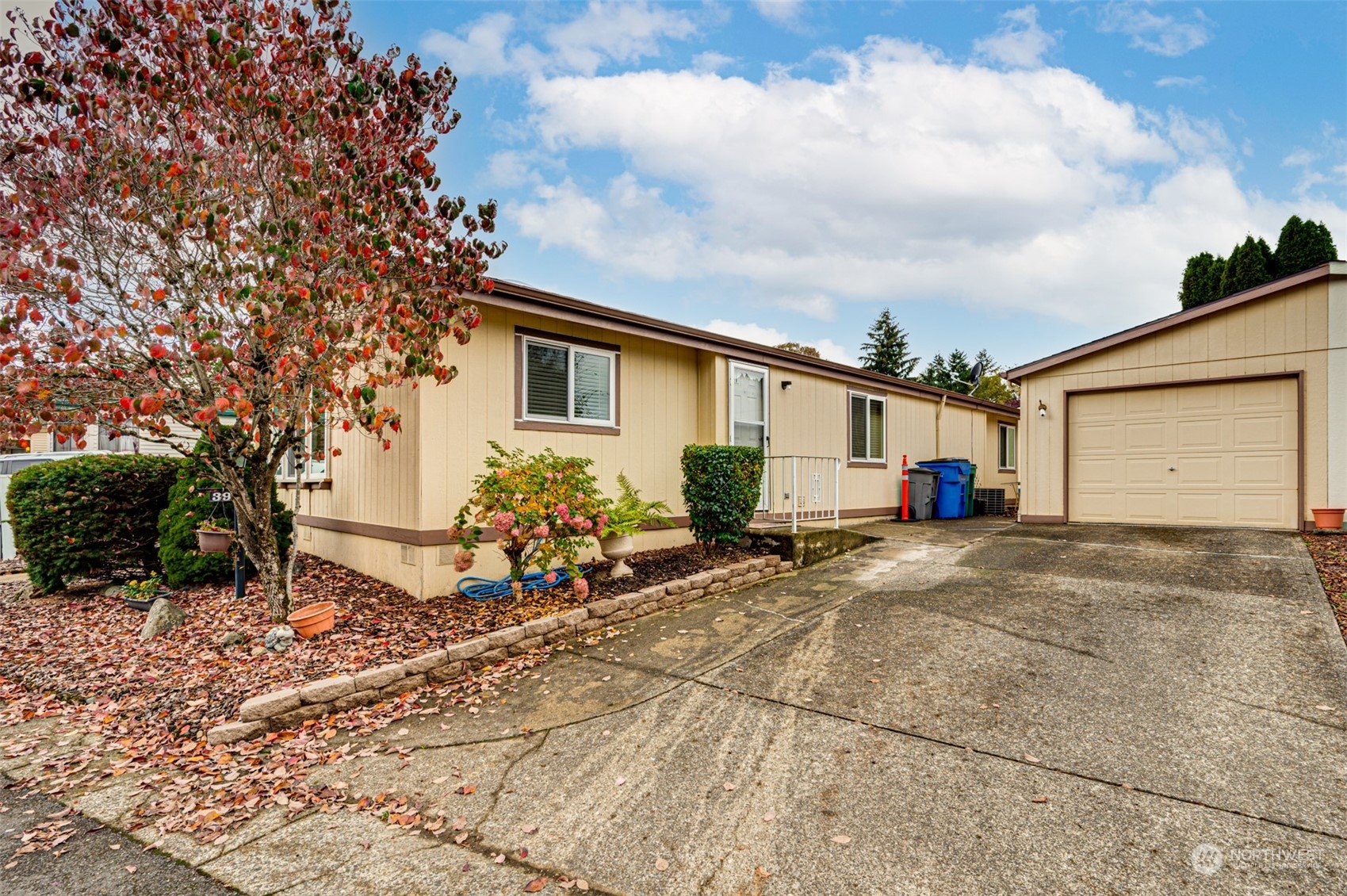 Property Photo:  5102 NE 121st Avenue 39  WA 98682 