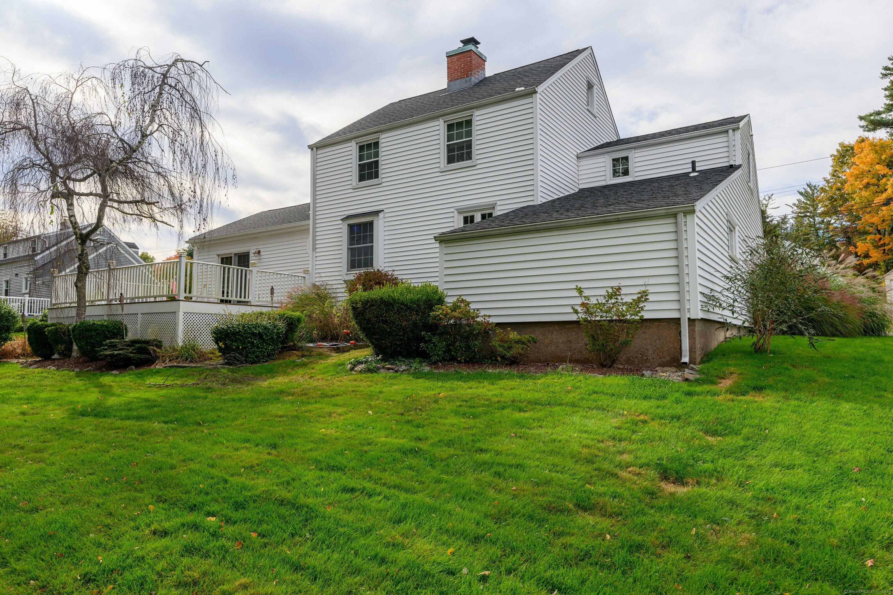 Property Photo:  15 Side Hill Road  CT 06473 