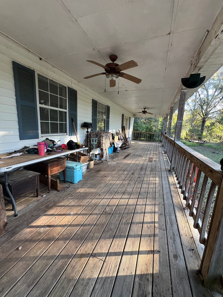 Property Photo:  996 Dewey Road  GA 31643 