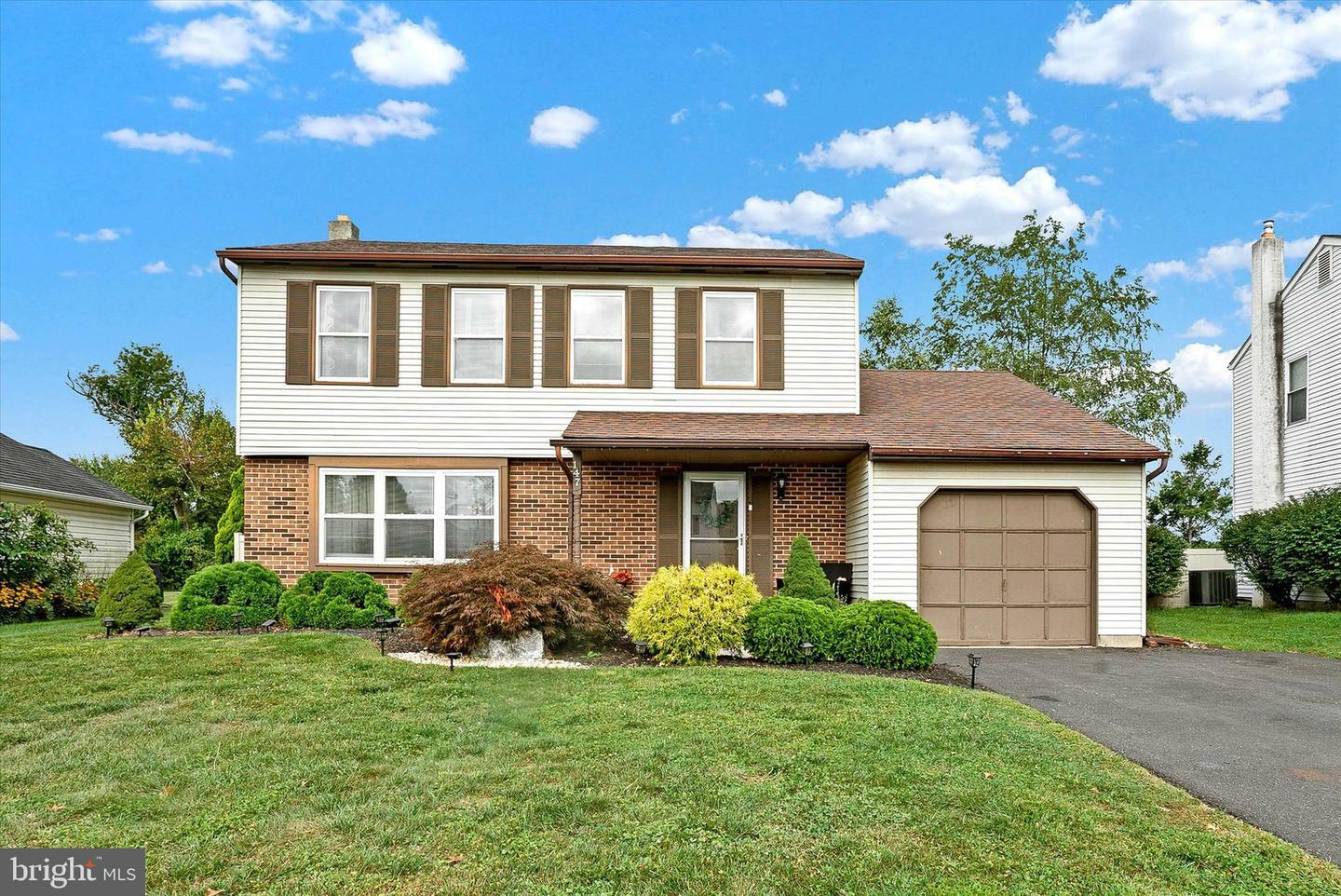 Property Photo:  147 Hunt Drive  PA 19044 