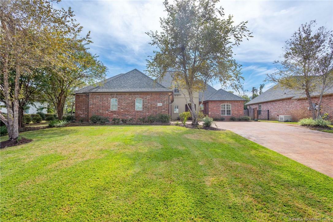 Property Photo:  1115 Benvue Lane  LA 70605 