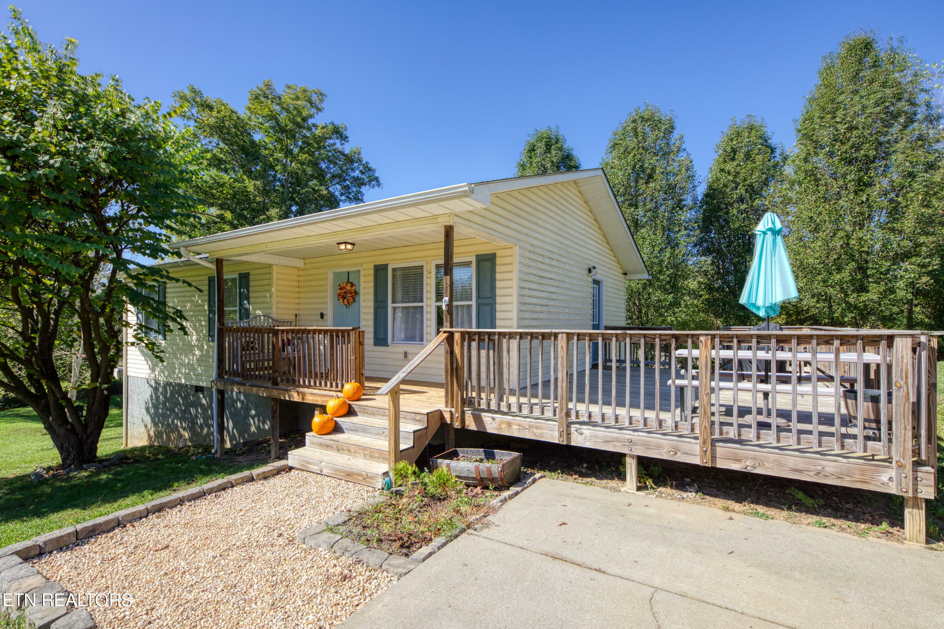 Property Photo:  422 Bethel Drive  TN 37772 