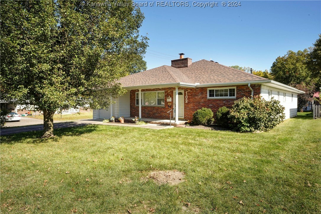 Property Photo:  102 Sutherland Drive  WV 25177 