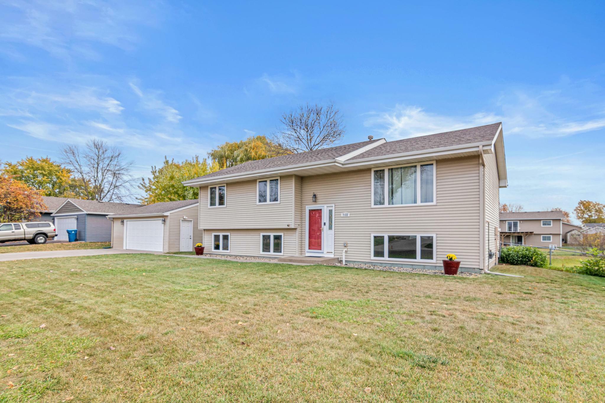 7122 Shad Avenue  Centerville MN 55038 photo