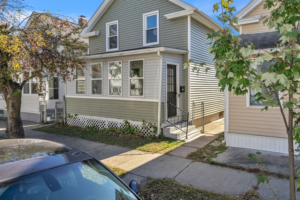 Property Photo:  76 Pine St  MA 01040 