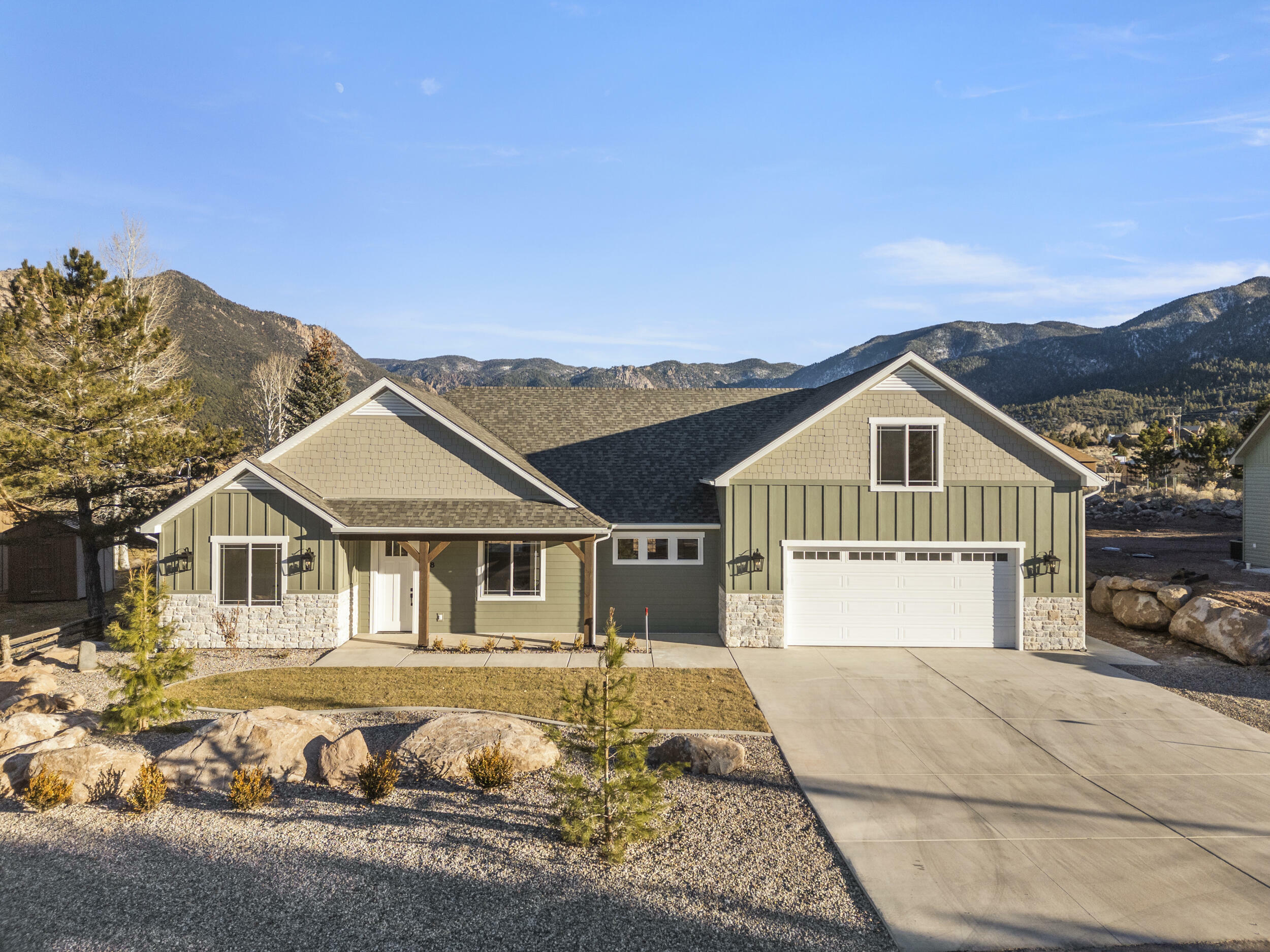 Property Photo:  48 N Meadow  UT 84781 