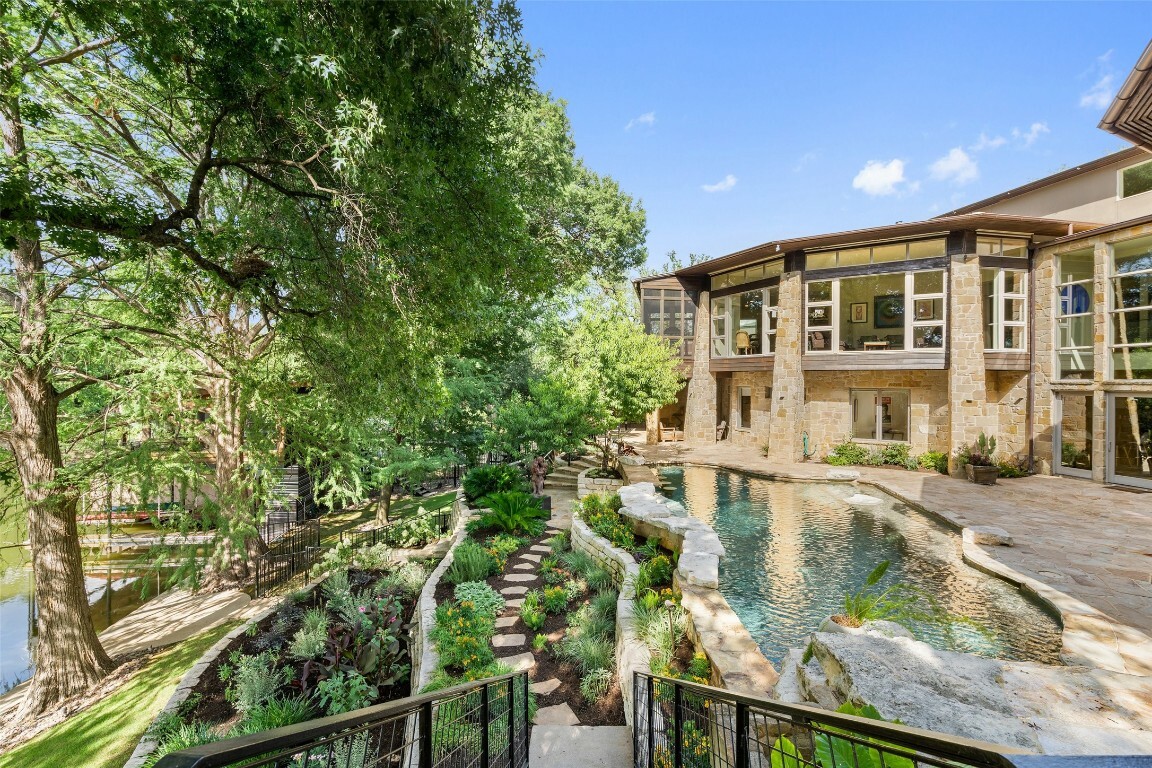 3710 Meadowbank Drive  Austin TX 78703 photo