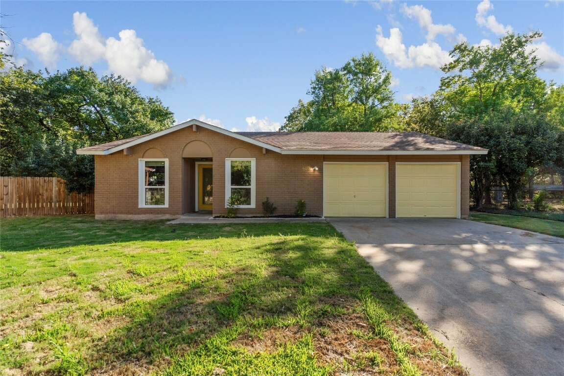 Property Photo:  7008 Castlekeep Way  TX 78745 