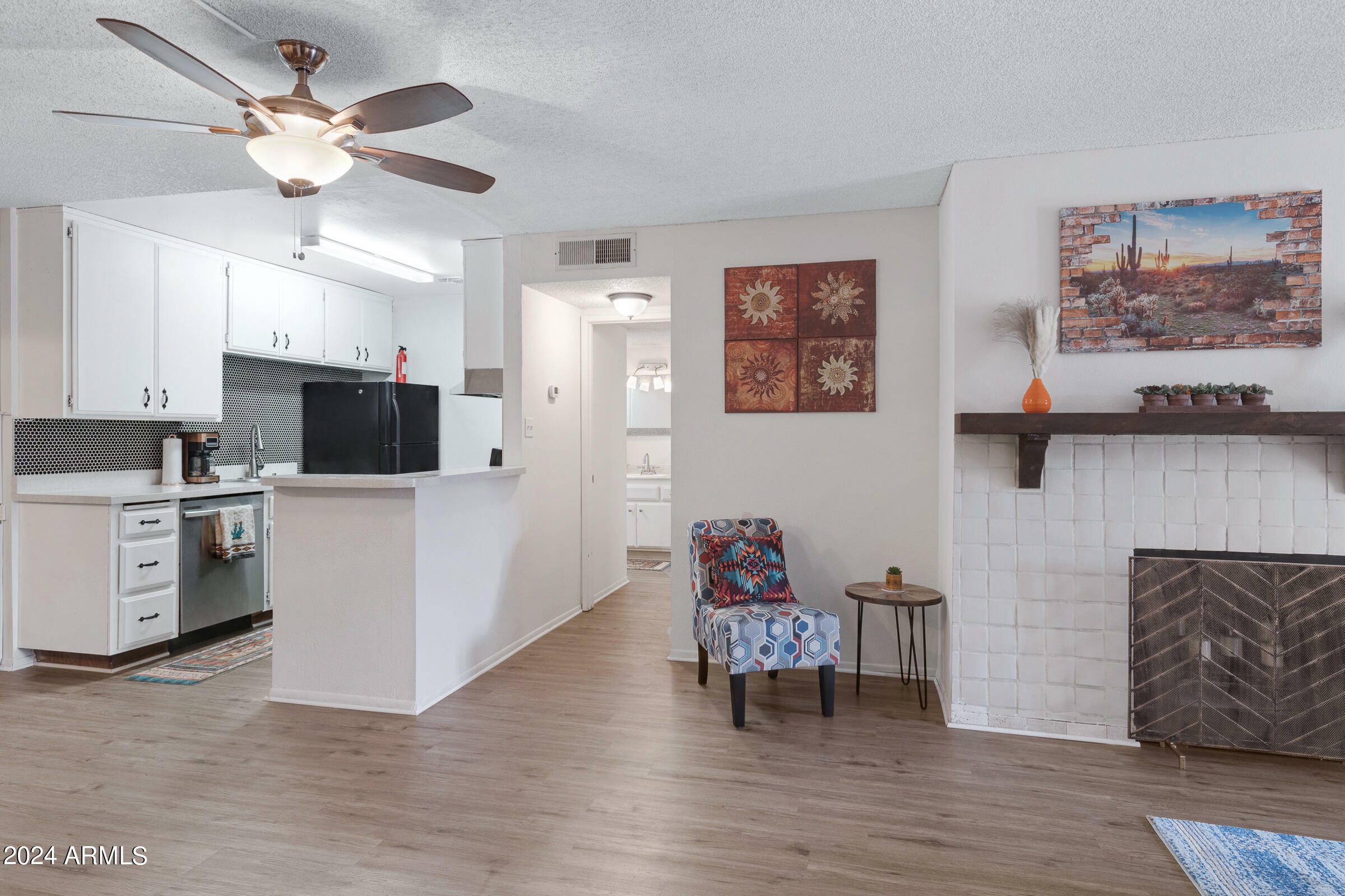 5525 E Thomas Road F8  Phoenix AZ 85018 photo