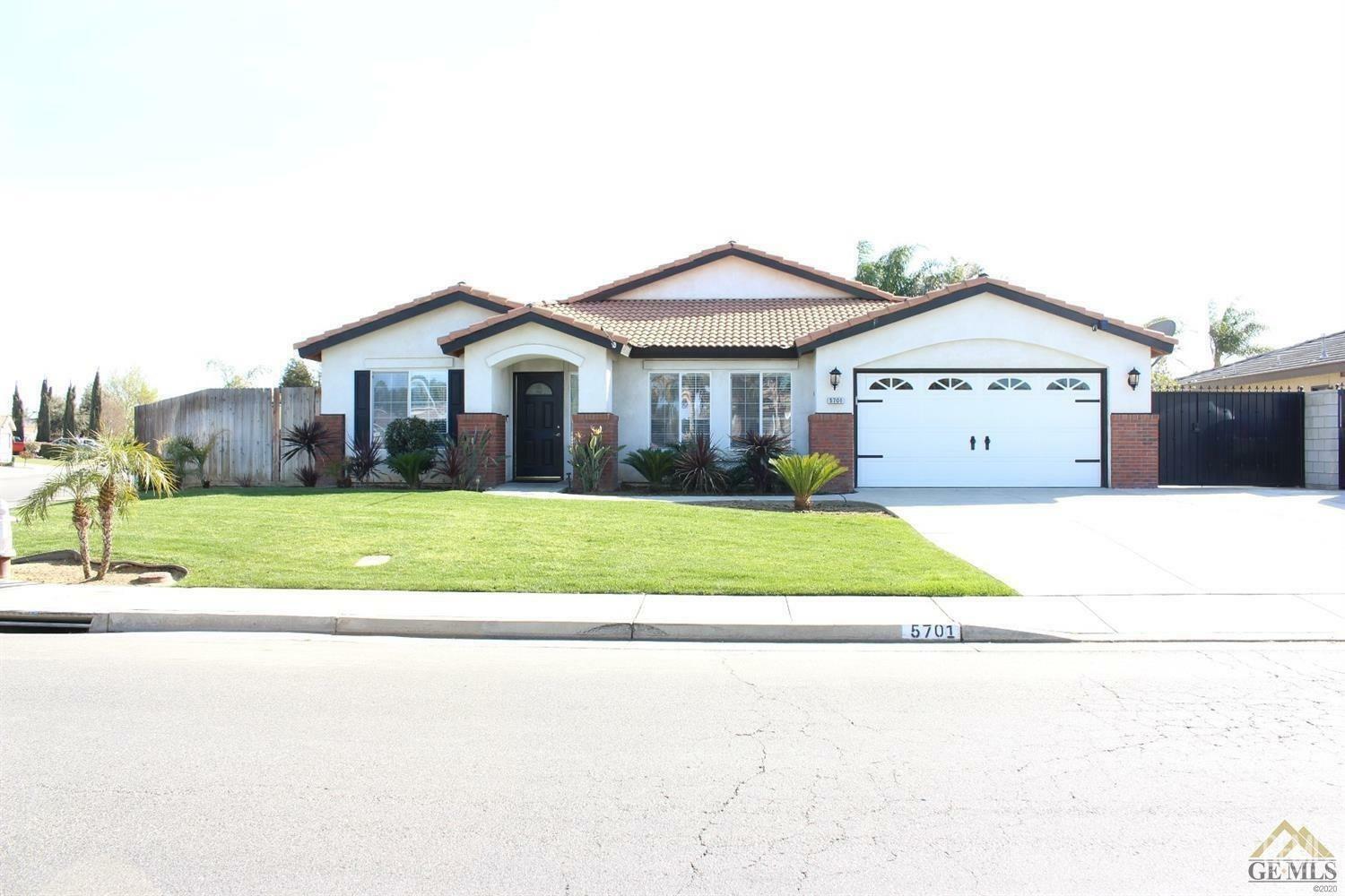 5701 Via Marisol Street  Bakersfield CA 93308 photo