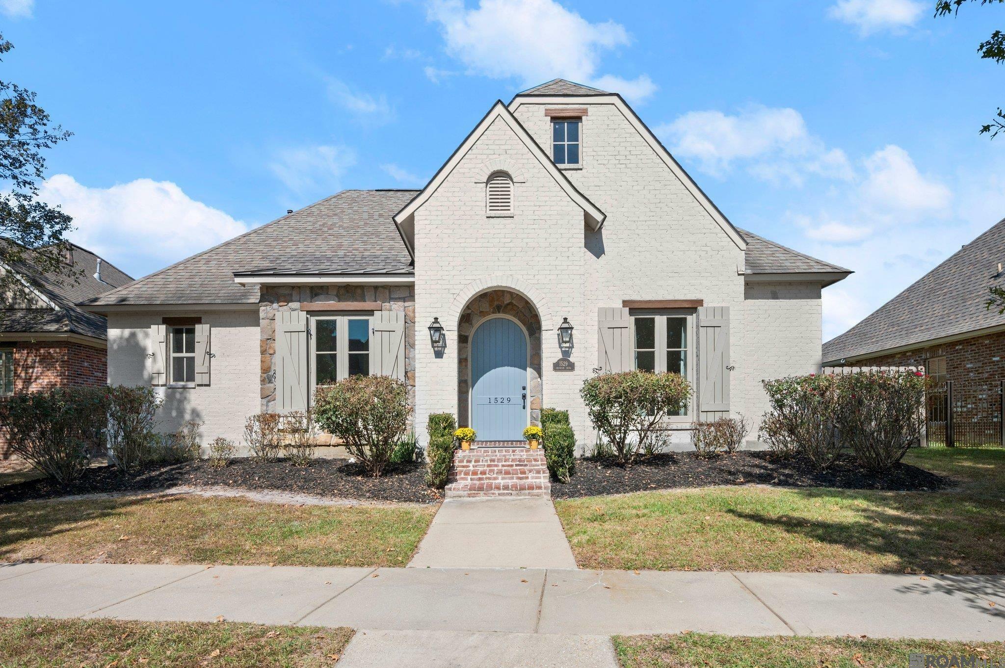 Property Photo:  1529 Berwick Bend  LA 70791 