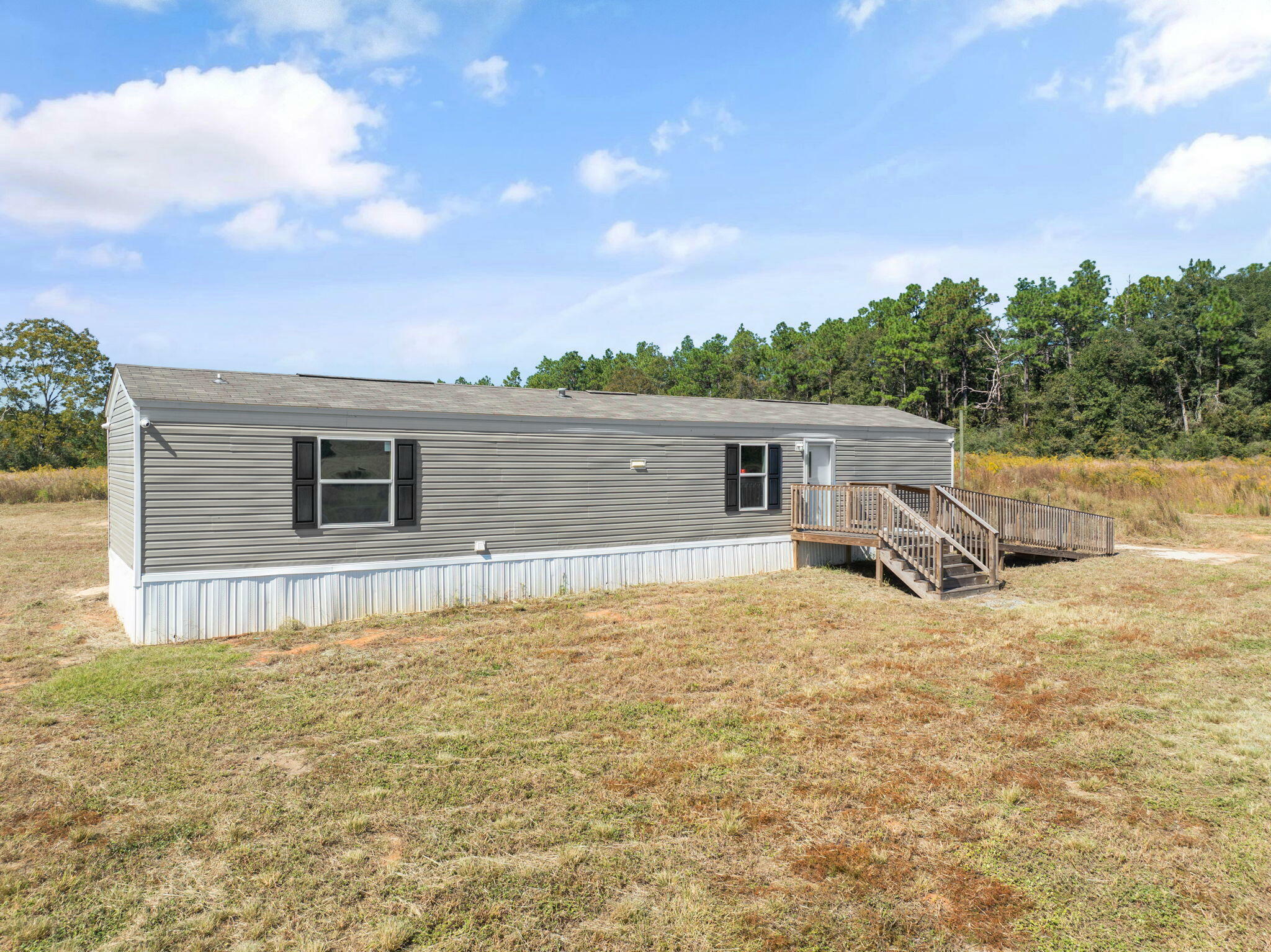 Property Photo:  6590 Beaver Creek Road  FL 32531 