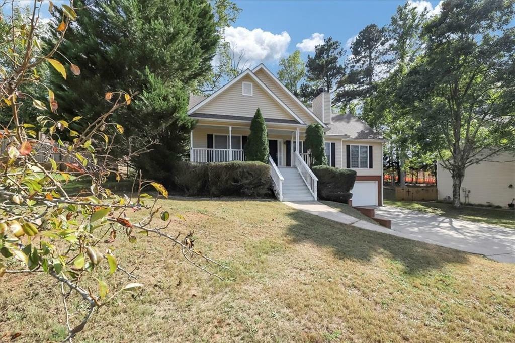 Property Photo:  1054 Queensbury Run  GA 30102 